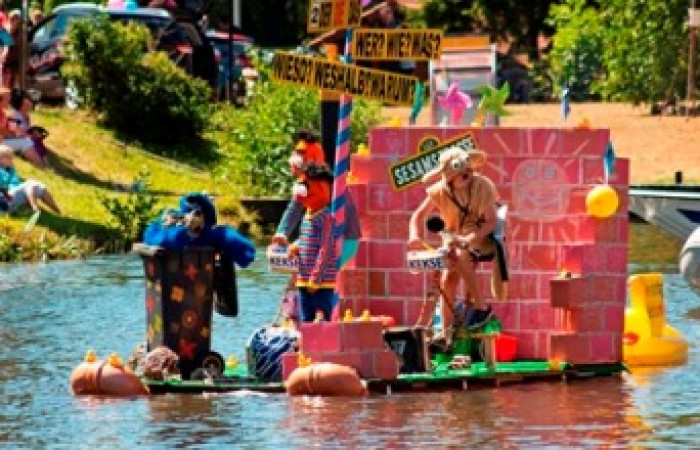 Badewannenrallye Plau